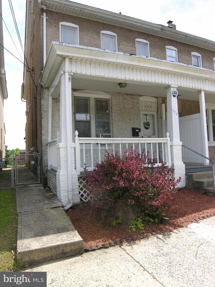 554 W Walnut St, Pottstown, PA 19464