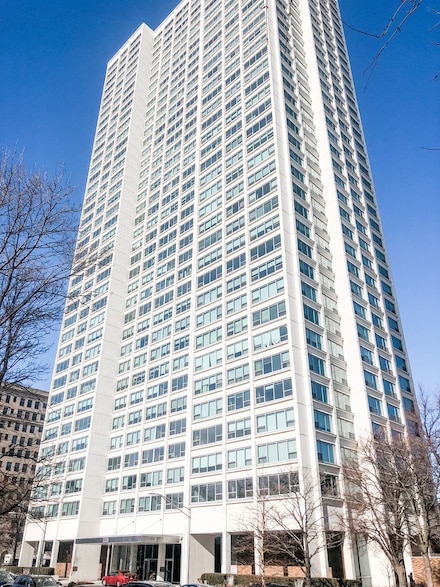 1700 E 56th St Unit 3708, Chicago, IL 60637