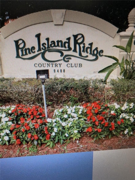 9440 Poinciana Place Unit 214, Davie, FL 33324