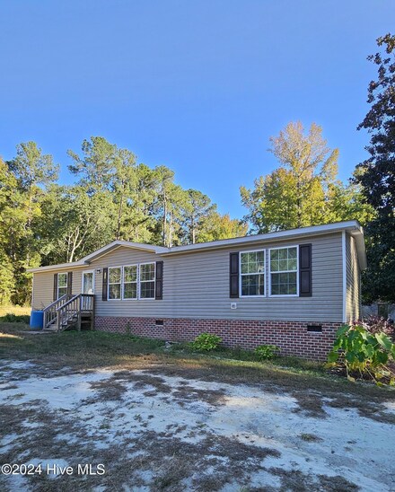 168 Brookside Rd, West End, NC 27376