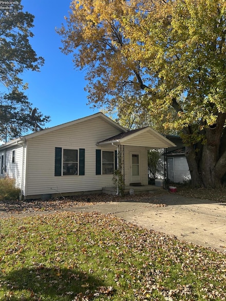 1084 Jackson St, Vermilion, OH 44089