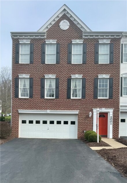 2001 Trillium Ct, Canonsburg, PA 15317