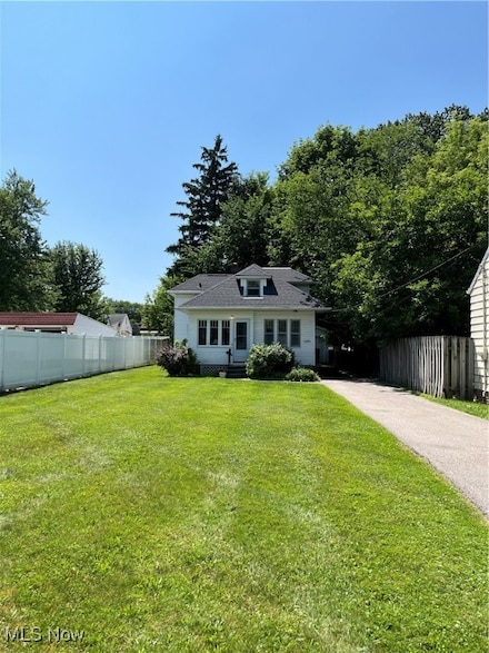 1386 Sunset Rd, Cleveland, OH 44124