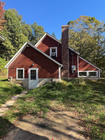 121 Gracey Rd, Canton, CT 06019