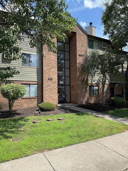 4351 Village Parkway Cir W Unit 11, Indianapolis, IN 46254