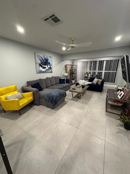 1551 NW 20th Ave Unit 204, Delray Beach, FL 33445