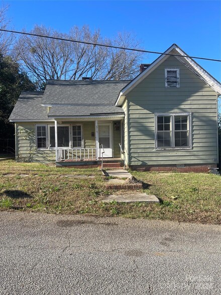 1115 6th St, Lancaster, SC 29720