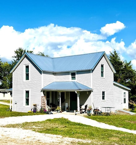 1001 Cherry St, Mooresville, MO 64664