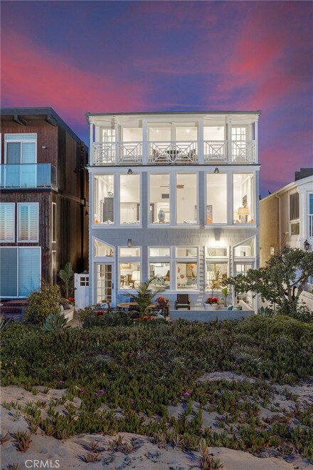 16951 S Pacific Ave, Sunset Beach, CA 90742