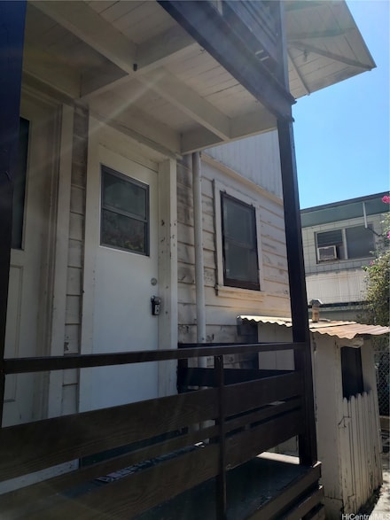1703 S Beretania St Unit E, Honolulu, HI 96826