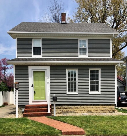 316 E Oakwood Ave, Bucyrus, OH 44820