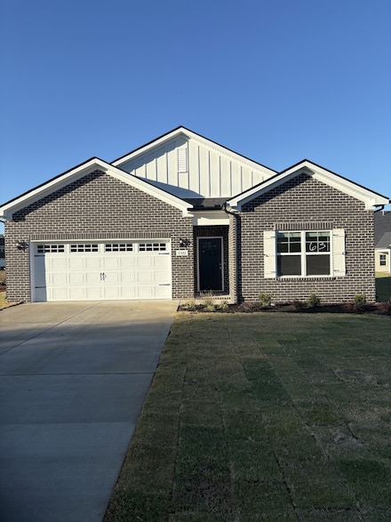 5572 Rooker Rd, Smyrna, TN 37167