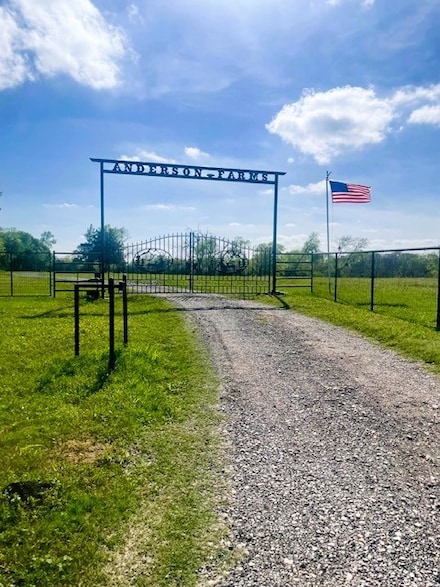 1148 Union Hill Rd, Ennis, TX 75119