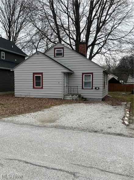 460 Campers Dr, Eastlake, OH 44095