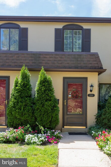 2130 Bryn Mawr Place Unit D7, Ardmore, PA 19003