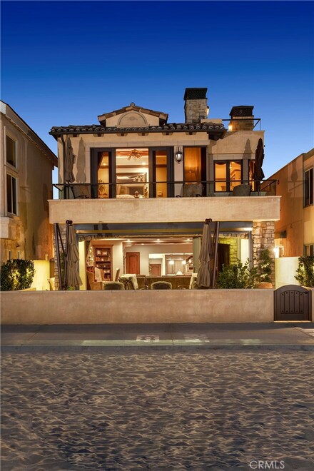 1414 W Oceanfront, Newport Beach, CA 92661
