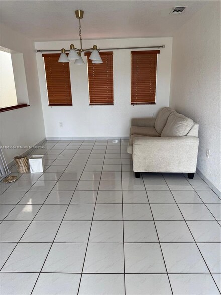 6985 W 29th Ave Unit 206, Hialeah, FL 33018