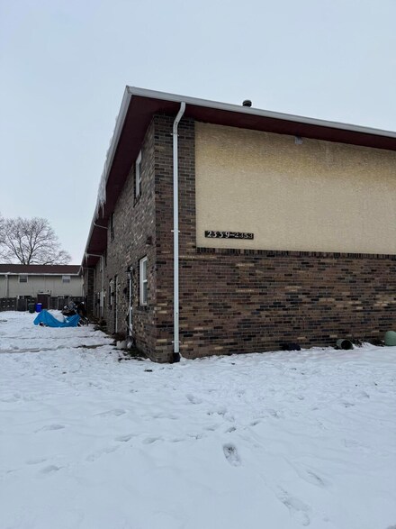 2343 Woodbrook Cir N Unit 99, Columbus, OH 43223