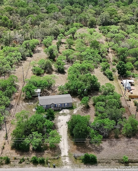 1271 Mill Creek Rd, Seguin, TX 78155