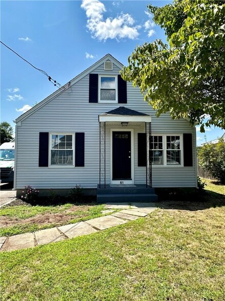 61 Burgess Ave, Pawtucket, RI 02861