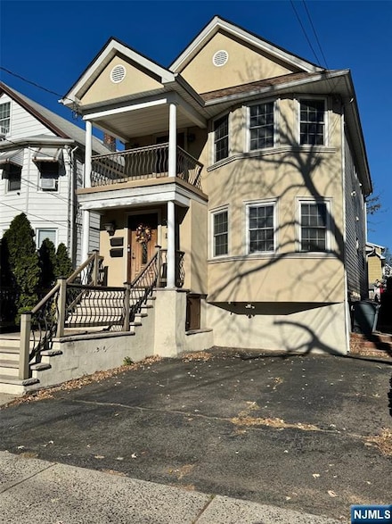 199 Maple Ave, Wallington, NJ 07057