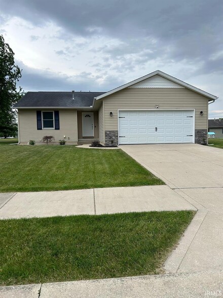 502 Alfalfa St, Goshen, IN 46528