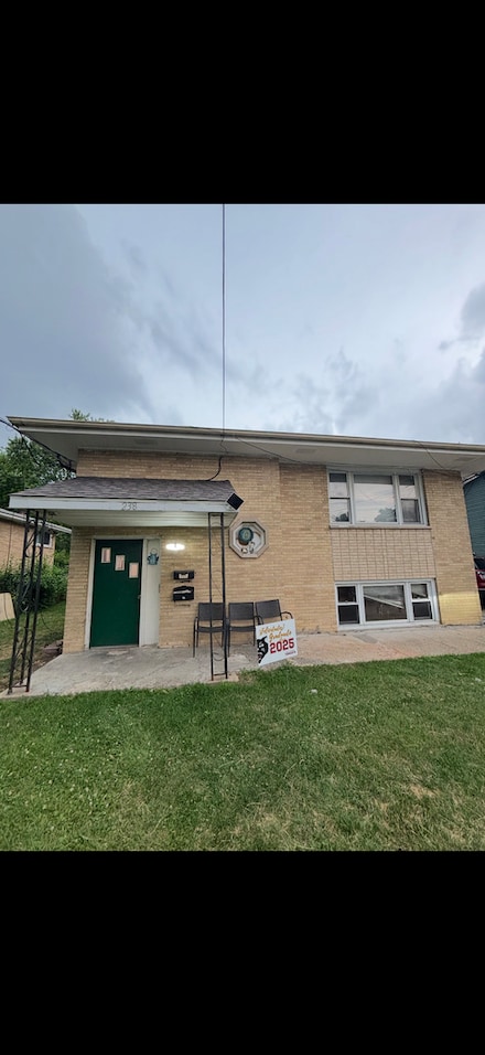 238 Trask St Unit 1, Aurora, IL 60505