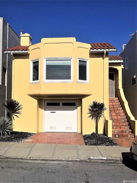 2330 16th Ave, San Francisco, CA 94116