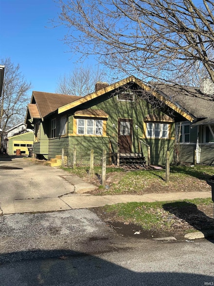 1109 Cleveland Ave, South Bend, IN 46628