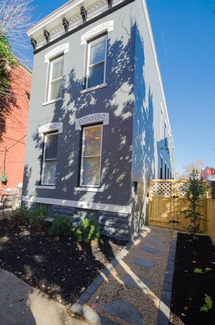 1120 Banklick St, Covington, KY 41011