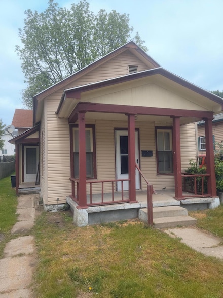 427 Highland St SE, Grand Rapids, MI 49507