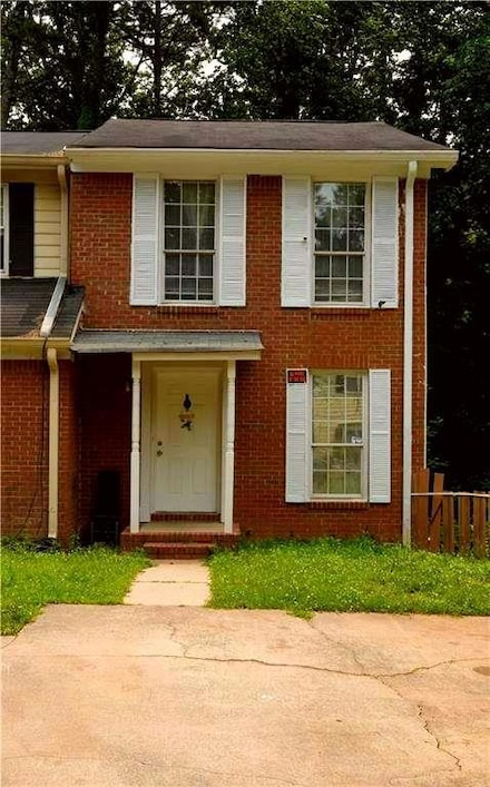 852 Glynn Oaks Dr, Clarkston, GA 30021