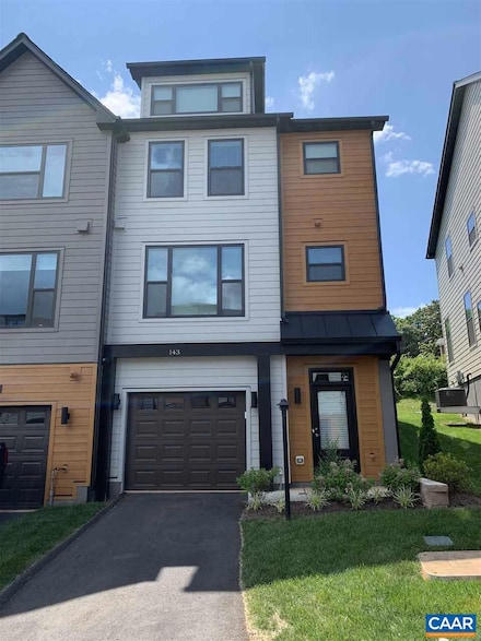 143 Junction Ln, Charlottesville, VA 22902