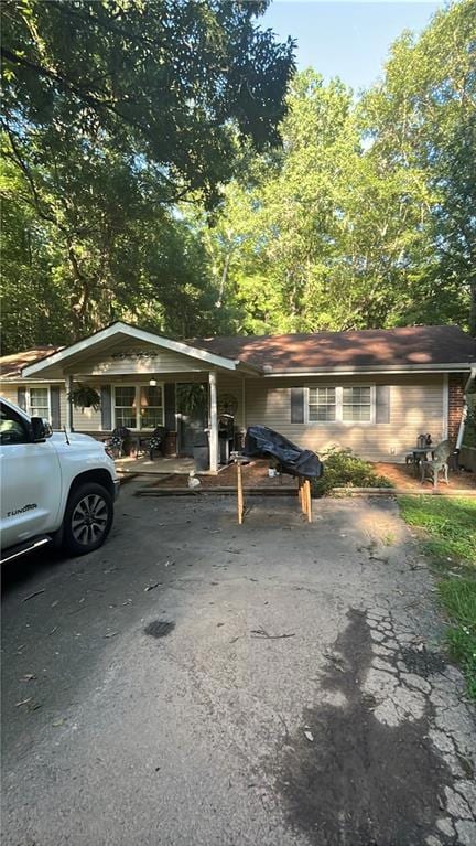 871 Lifsey Springs Rd, Molena, GA 30258