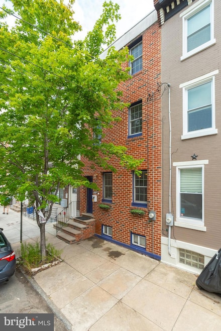 1027 S 18th St, Philadelphia, PA 19146