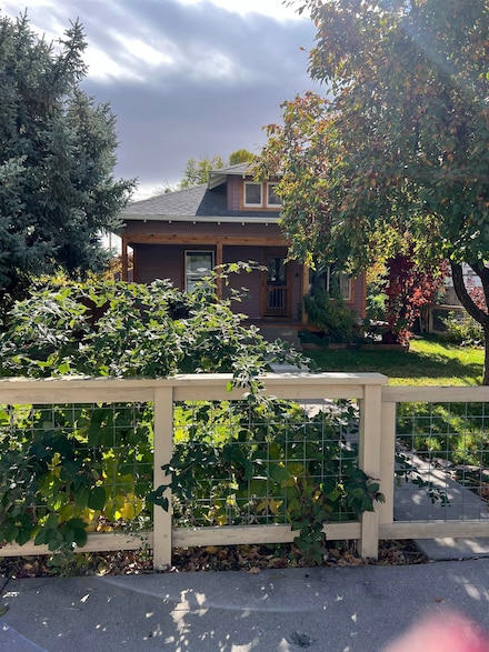 317 W 4th St, Palisade, CO 81526