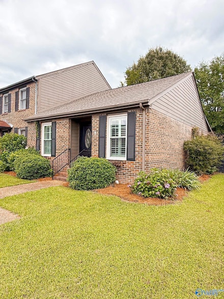412 Lakepoint Dr, Gadsden, AL 35901