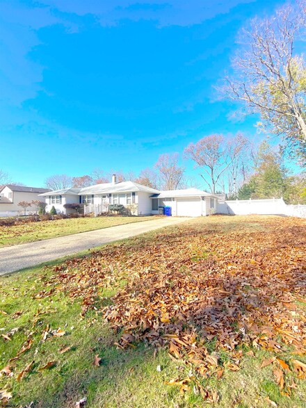245 Lakeview Ave, Hammonton, NJ 08037