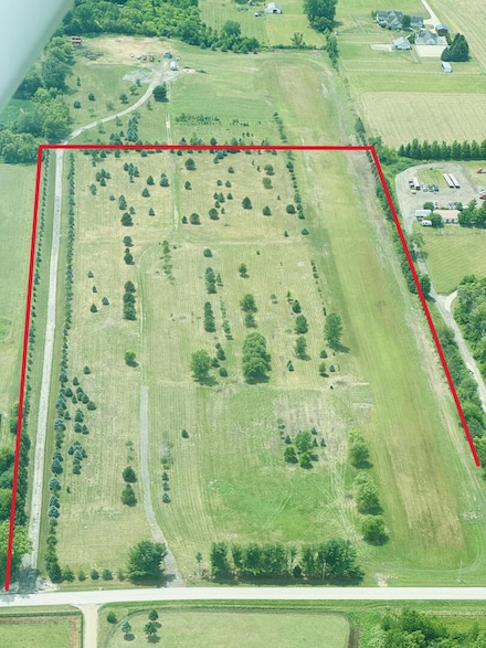 3703 Millstream Rd, Marengo, IL 60152