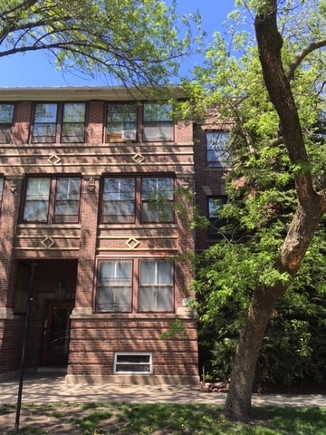 2200 W Berteau Ave Unit 2, Chicago, IL 60618