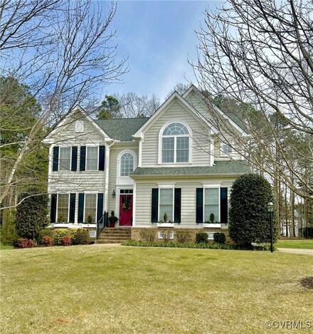 5713 Red Setter Ln, Moseley, VA 23120