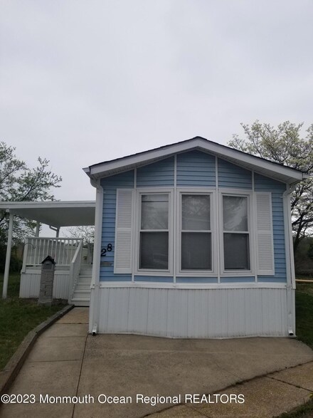 28 Bayshore Mobile Manor, Hazlet, NJ 07730