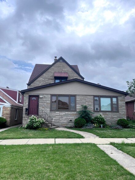 1215 N 19th Ave, Melrose Park, IL 60160