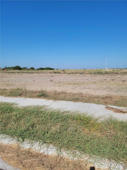 15258 Lake Athens Ave, Corpus Christi, TX 78380