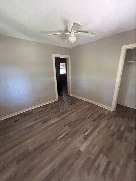 4026 Wiley Rd, Houston, TX 77093