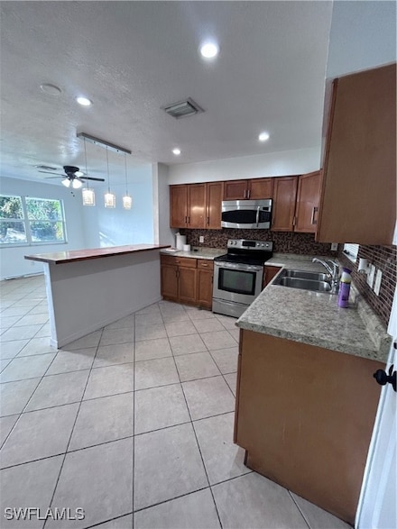 3900 Arnold Dr, Fort Myers, FL 33916