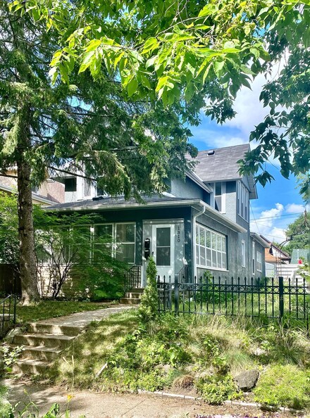 1310 Adams St NE, Minneapolis, MN 55413