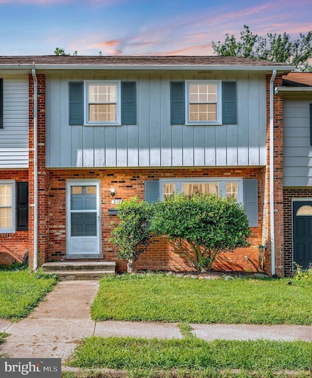 219 Overlook Ct, Fredericksburg, VA 22405