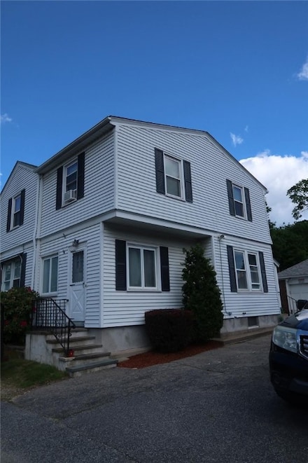 23 Ferncliff Ave, North Providence, RI 02911