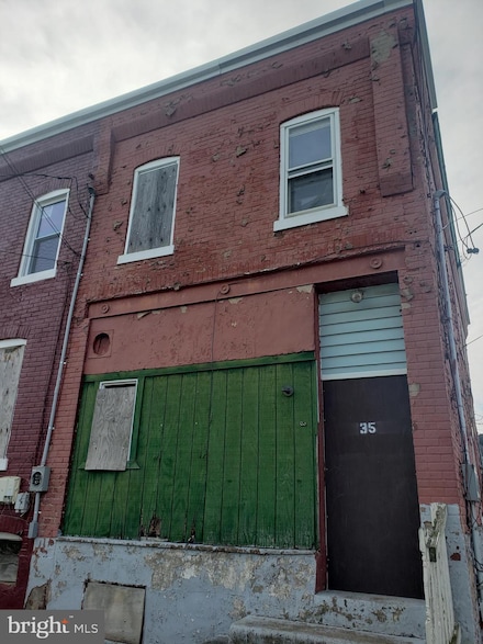 35 N Logan Ave, Trenton, NJ 08609